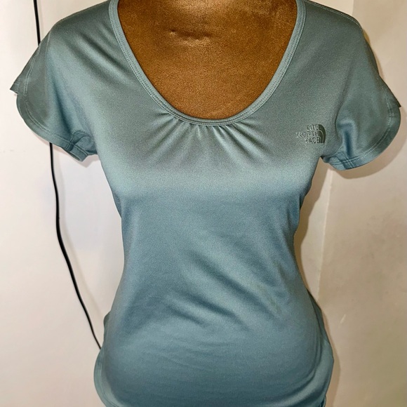 The North Face Women's Teal Short Sleeve Top - Picture 2 of 9